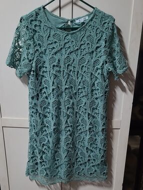 She + Sky Teal Lace Overlay Mini Dress Size Small